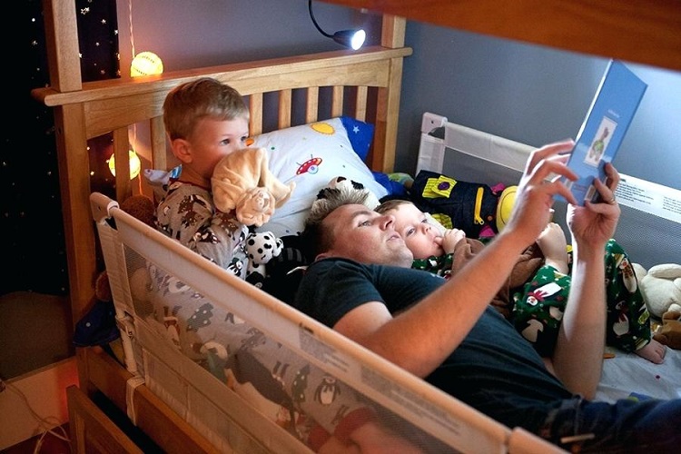 dad reading bedtime story